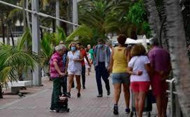 Canarias registra 39 nuevos brotes de covid durante la última semana