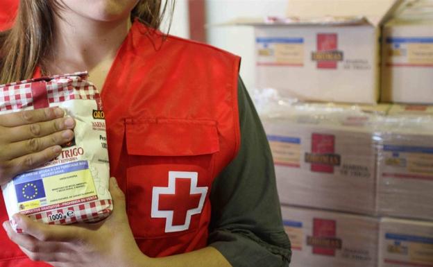 Cruz Roja repartirá 11.760 kilos de alimentos entre familias vulnerables