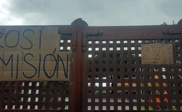 La ULL condena el comportamiento de los manifestantes en el Rectorado