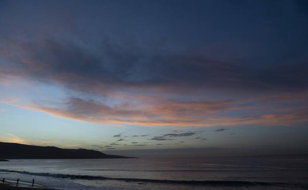 El Ayuntamiento y la ULPGC estudiarán a fondo Las Canteras y El Confital