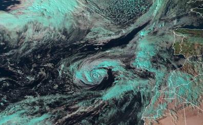 La tormenta tropical Theta se acerca a Canarias