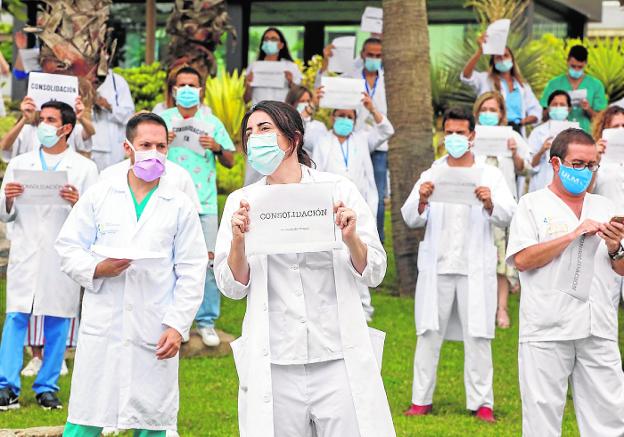 Los sindicatos logran una OPE de médicos por gerencias que no se celebrará hasta 2022
