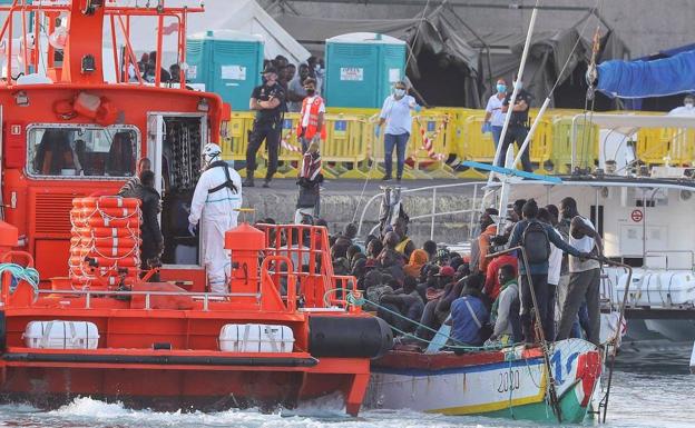 Un nuevo rescate eleva a 68 los inmigrantes llegados a Canarias esta jornada