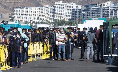 Canarias «será firme» para exigir derivaciones con cupos de menores y adultos