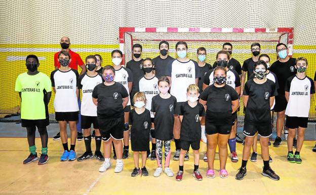 El inolvidable Canteras cuida con mimo su nuevo vivero