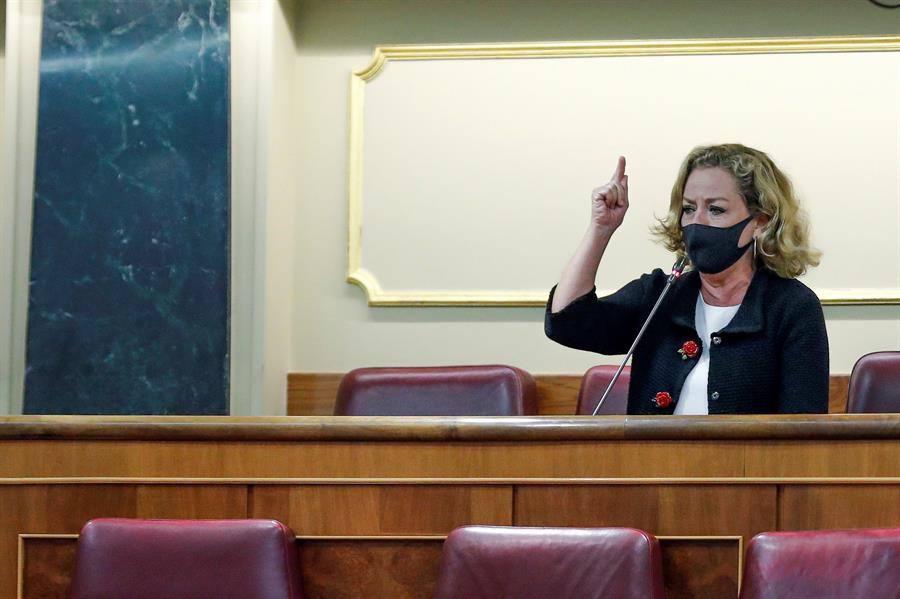 Ana Oramas a Podemos:«Son ustedes unos cobardes»