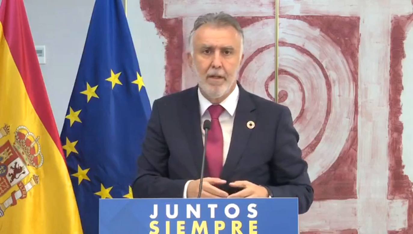 El Teide se cubre de nieve