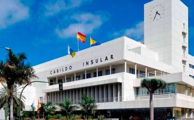 Los cabildos y sus entidades dependientes suben en transparencia