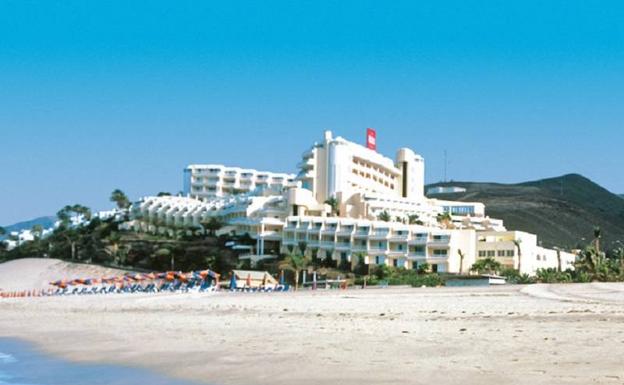 Riu reabre 4 hoteles en Canarias, entre ellos el renovado Palace Jandía