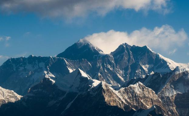 El Everest crece 86 centímetros