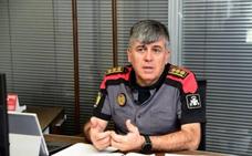 Co.bas y UGT piden al Gobierno que cese al comisario jefe de la policía autonómica
