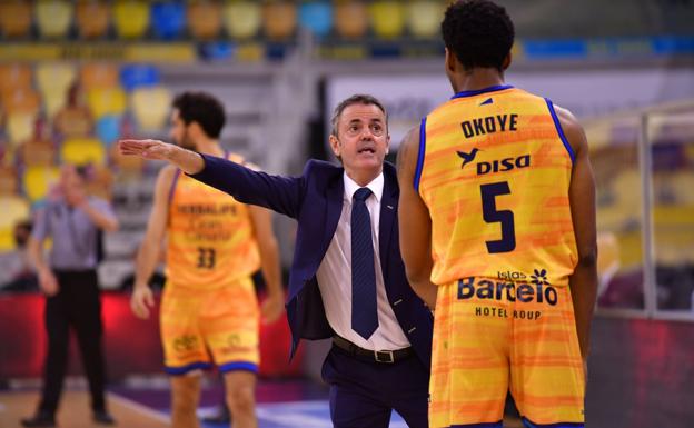 Porfi Fisac gana una vida más en el Granca