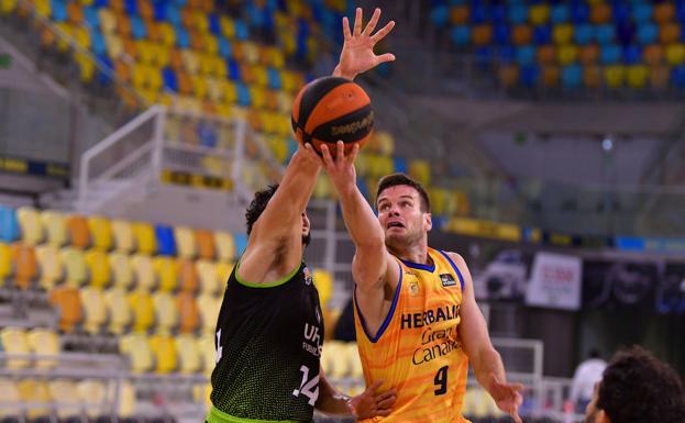 El Granca saca su mejor versión coral para sumar un triunfo vital