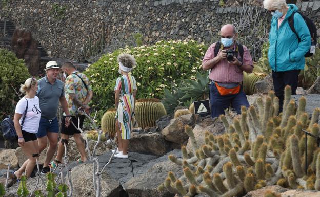 Turismo rechaza separar a Tenerife de las otras islas para salvar la temporada