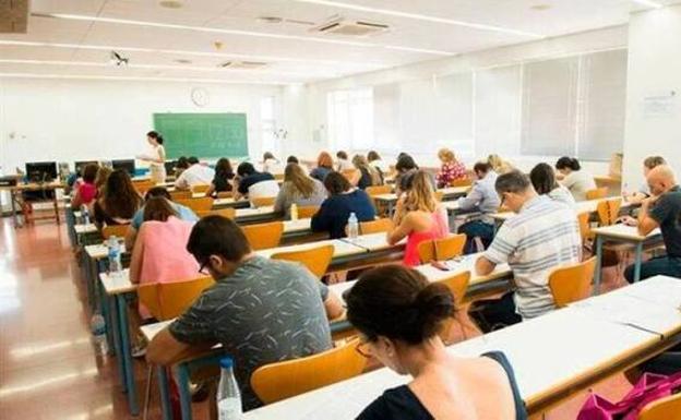 Sanidad aprueba la oferta pública 2020 con 1.232 plazas que se suman a las 7.824 aún sin convocar