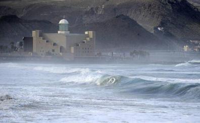 Aviso amarillo por fenómenos costeros en Canarias