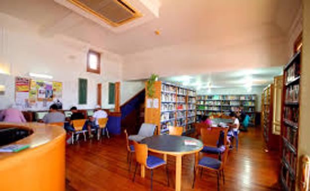 Libros LGTBI en las bibliotecas públicas de Tías