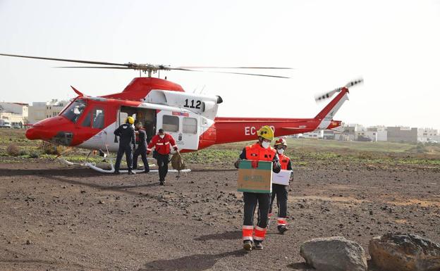 Se distribuyen 400 vacunas entre las islas para las primeras dispensaciones
