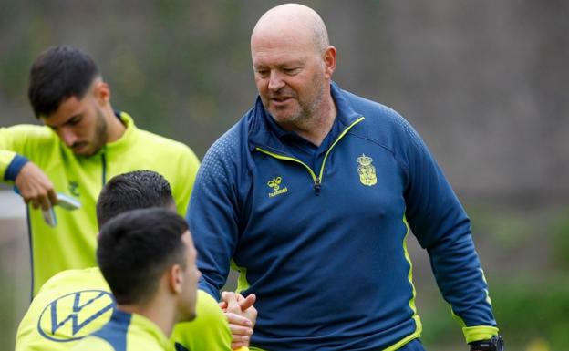 Artillería pesada para recibir al líder