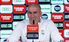 Zidane pide una solución rápida con las renovaciones