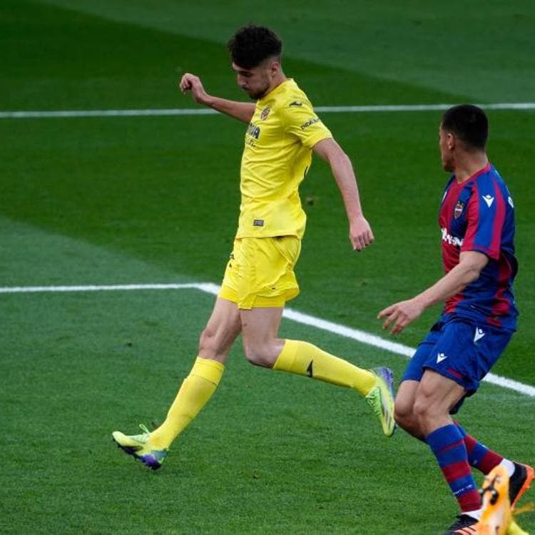 Vídeo: El Villarreal doblega al Levante en el primer partido del año