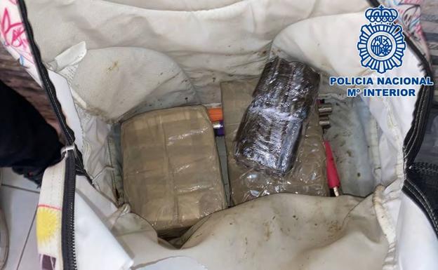 Desarticulado un 'supermercado de droga' en una vivienda de Vecindario