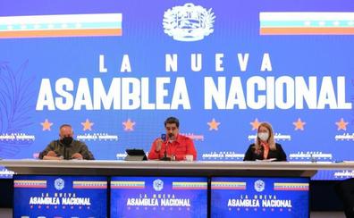 Maduro recupera la Asamblea Nacional y Guaidó forma un Parlamento alternativo