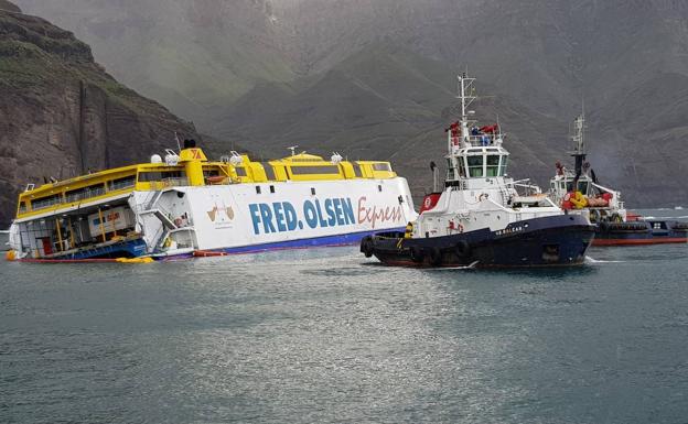 Fred Olsen descarta que el barco se vaya a hundir