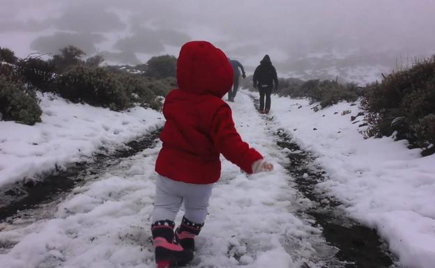 Avalancha para acceder al Teide nevado
