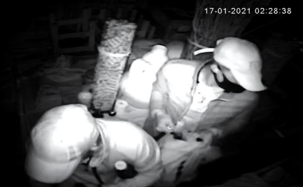 Entran a robarle alcohol tres veces en un mismo día