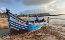 Llega una patera a Fuerteventura con 69 ocupantes, dos mujeres y dos menores
