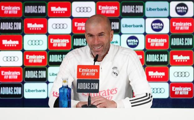 Zidane: «Los jugadores tienen que jugar y mostrarse, como ha hecho Jovic»