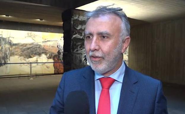 Torres felicita a Darias tras su nombramiento como ministra de Sanidad