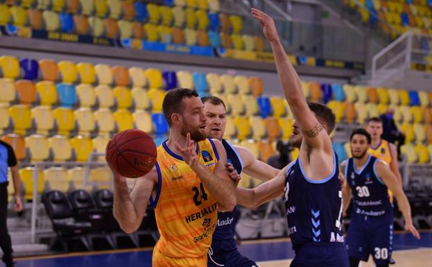 El regreso de Matt Costello, una noticia alegre en un enero negro para el Granca