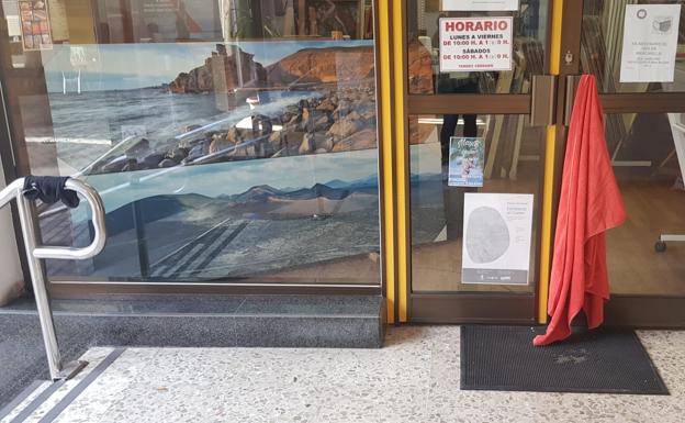 Comerciantes del centro de Arrecife se ven acosados por personas sin hogar