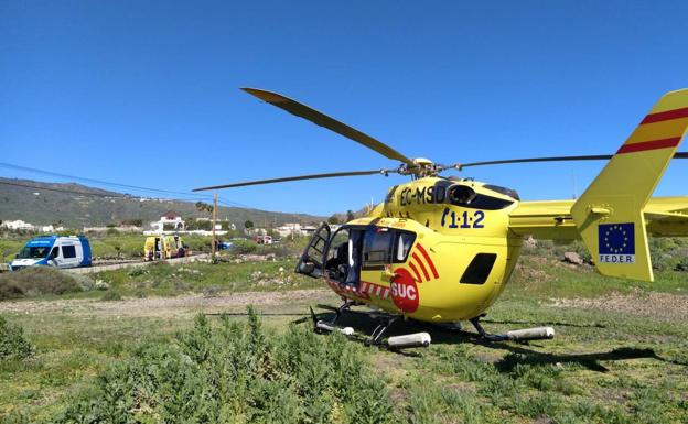 Fallece un motorista tras chocar con un vehículo en Arona