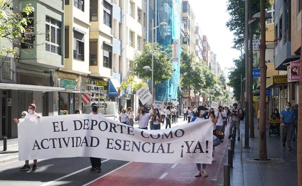Canarias buscará fórmulas para hacer convivir el deporte con las restricciones