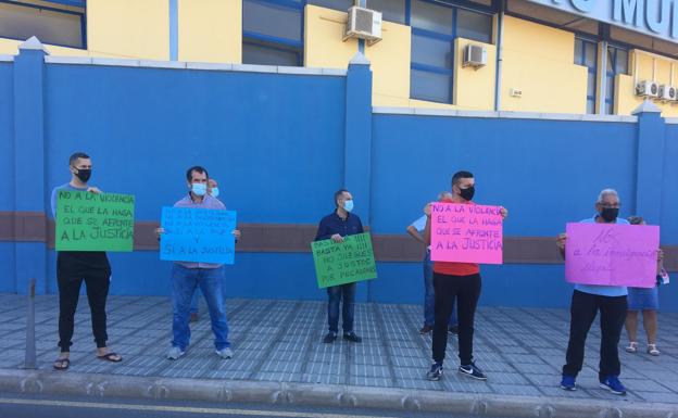 Marroquíes condenan la violencia de compatriotas