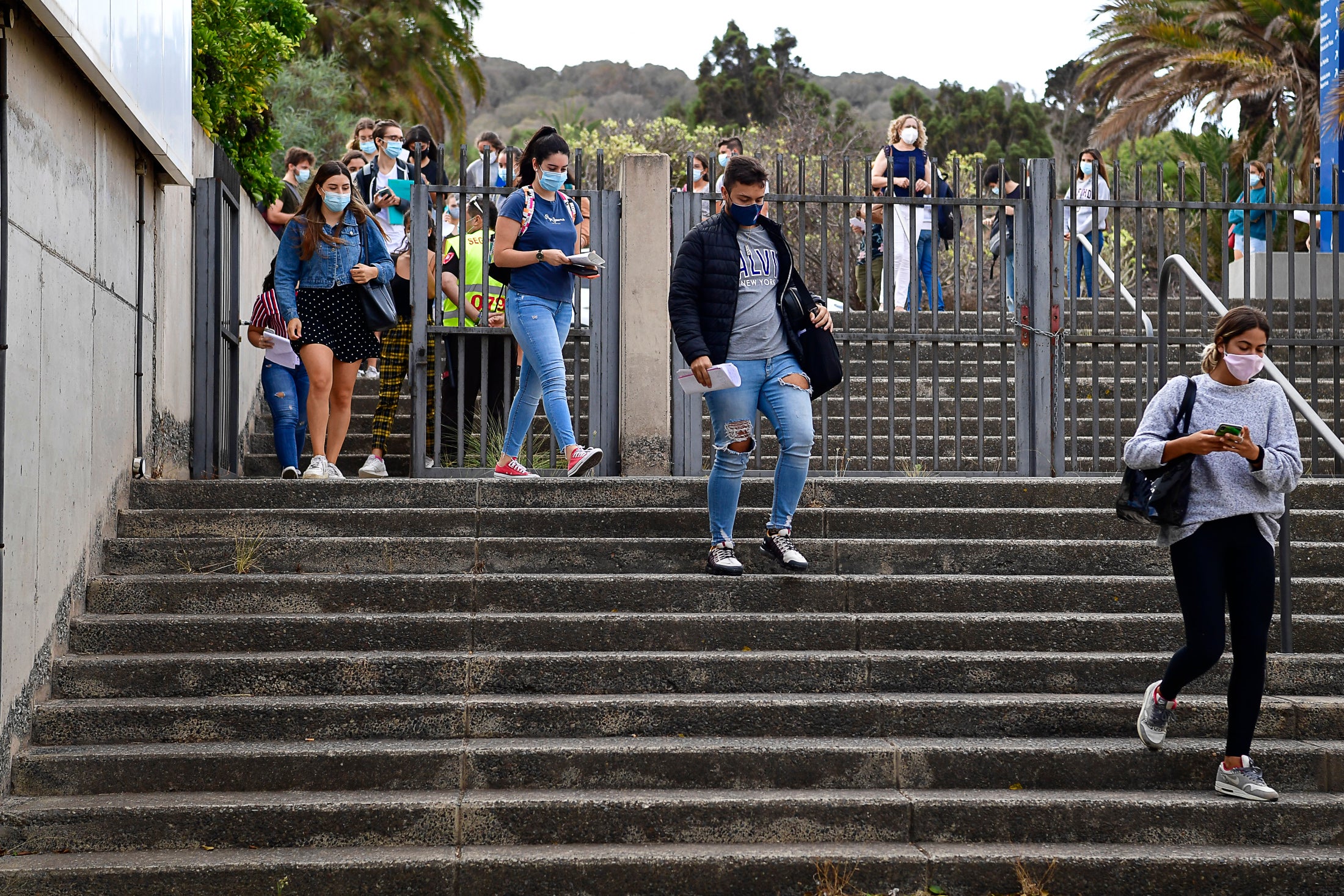 Robaina prevé invertir 30,4 millones en infraestructuras y Serra hacer un diagnóstico