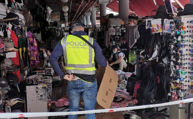 Golpe policial a la venta de falsificaciones en el Yumbo