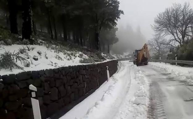 Tejeda suspende las clases ante la alerta por nevadas