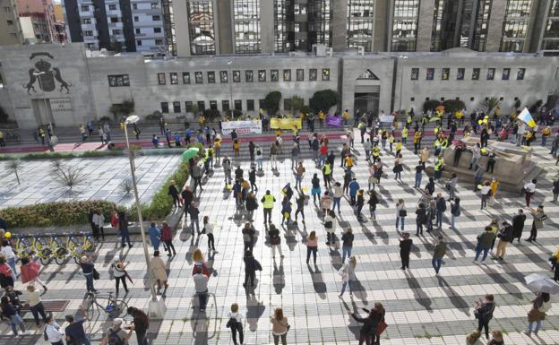 Los empleados temporales envían otra propuesta de negociación al Gobierno