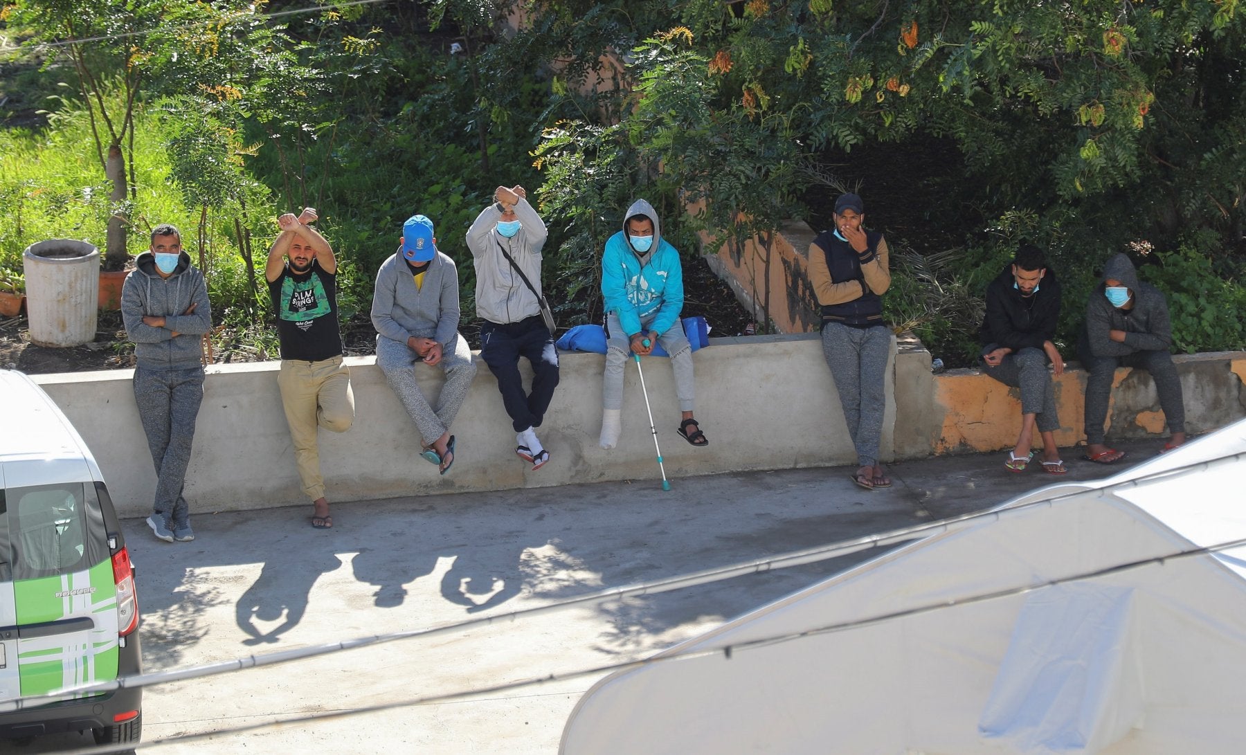 Torres: «Canarias se revirará si dejan aquí a los inmigrantes»