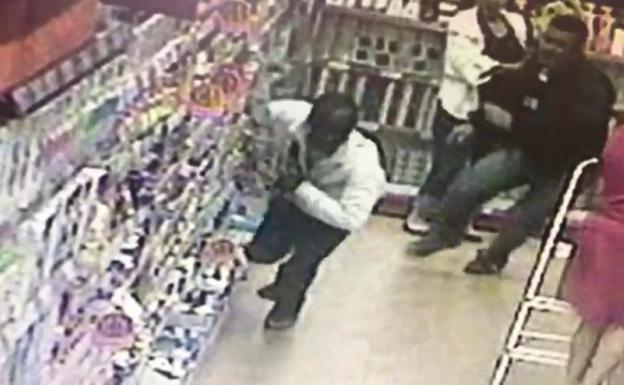 La defensa de uno de los policías condenados ve «injusto» el fallo