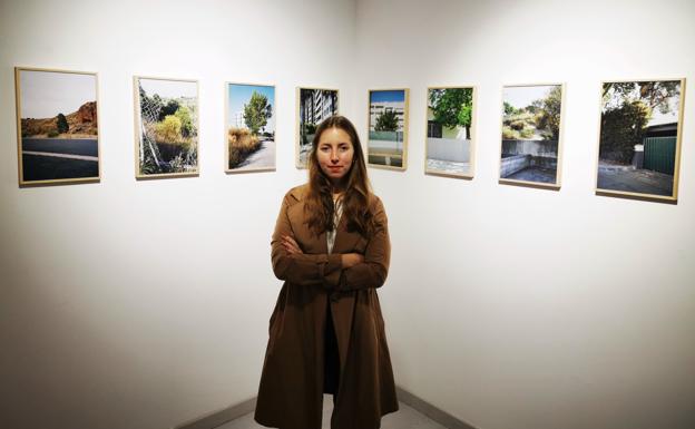 «Trato de ofrecer puertas para repensar estos espacios despersonalizados»