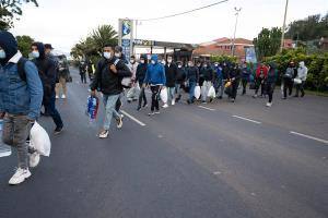Cinco detenidos en otra reyerta en el campamento de migrantes de Las Raíces