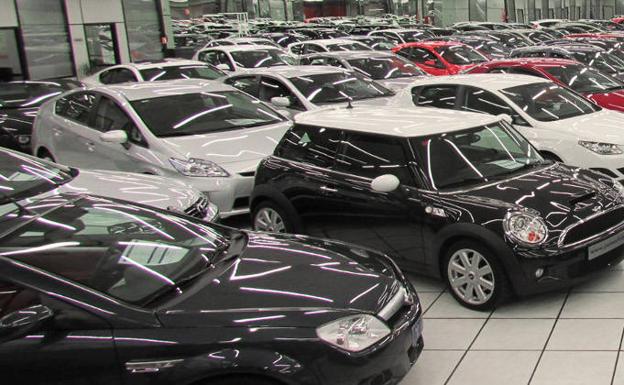 El precio de los coches de ocasión cae un 21,7% en Canarias en enero