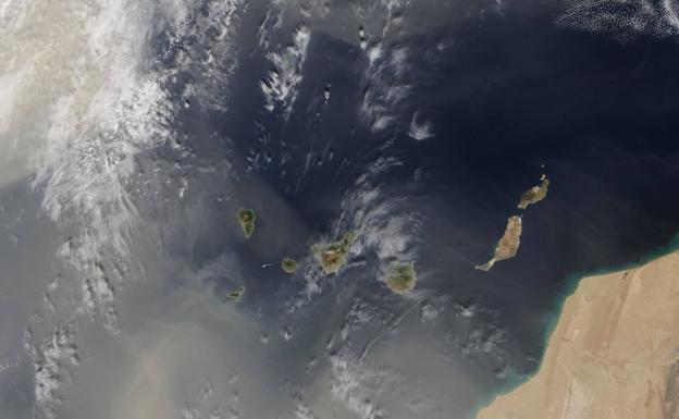 La calima comienza un lento repliegue