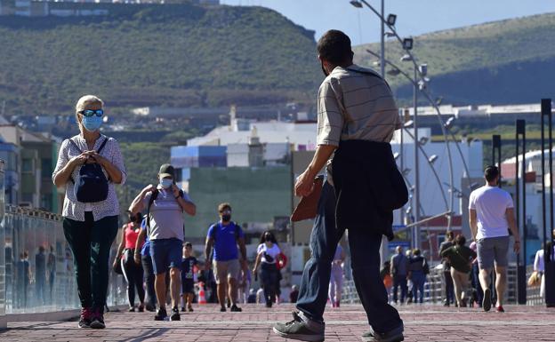 Más del 65% de los canarios, a favor de las medidas adoptadas contra la covid-19