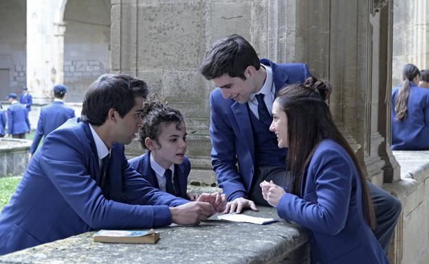 A 'El internado: Las Cumbres' le falta valor para recorrer su propio camino